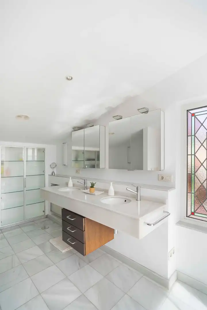 Baño de Casa o chalet en venta en A Coruña Capital  con Calefacción, Jardín privado y Parquet