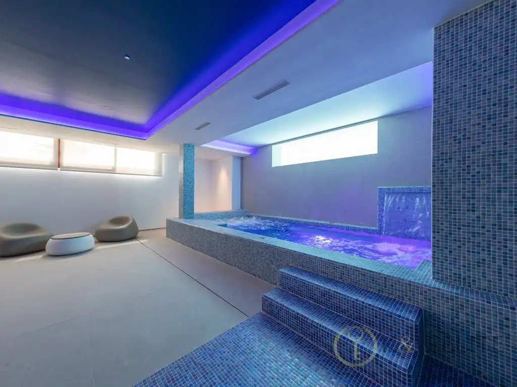 Piscina de Casa o xalet en venda en Benidorm amb Aire condicionat, Terrassa i Piscina