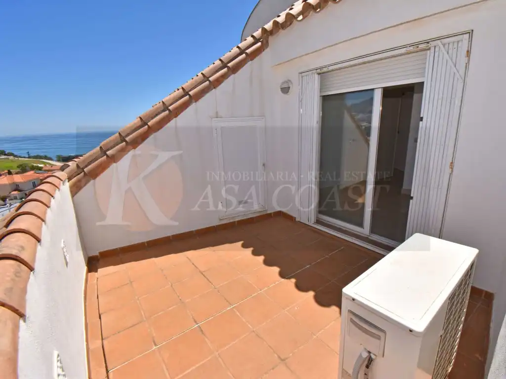 Terrace of Attic for sale in Fuengirola  with Air Conditioner, Private garden and Terrace