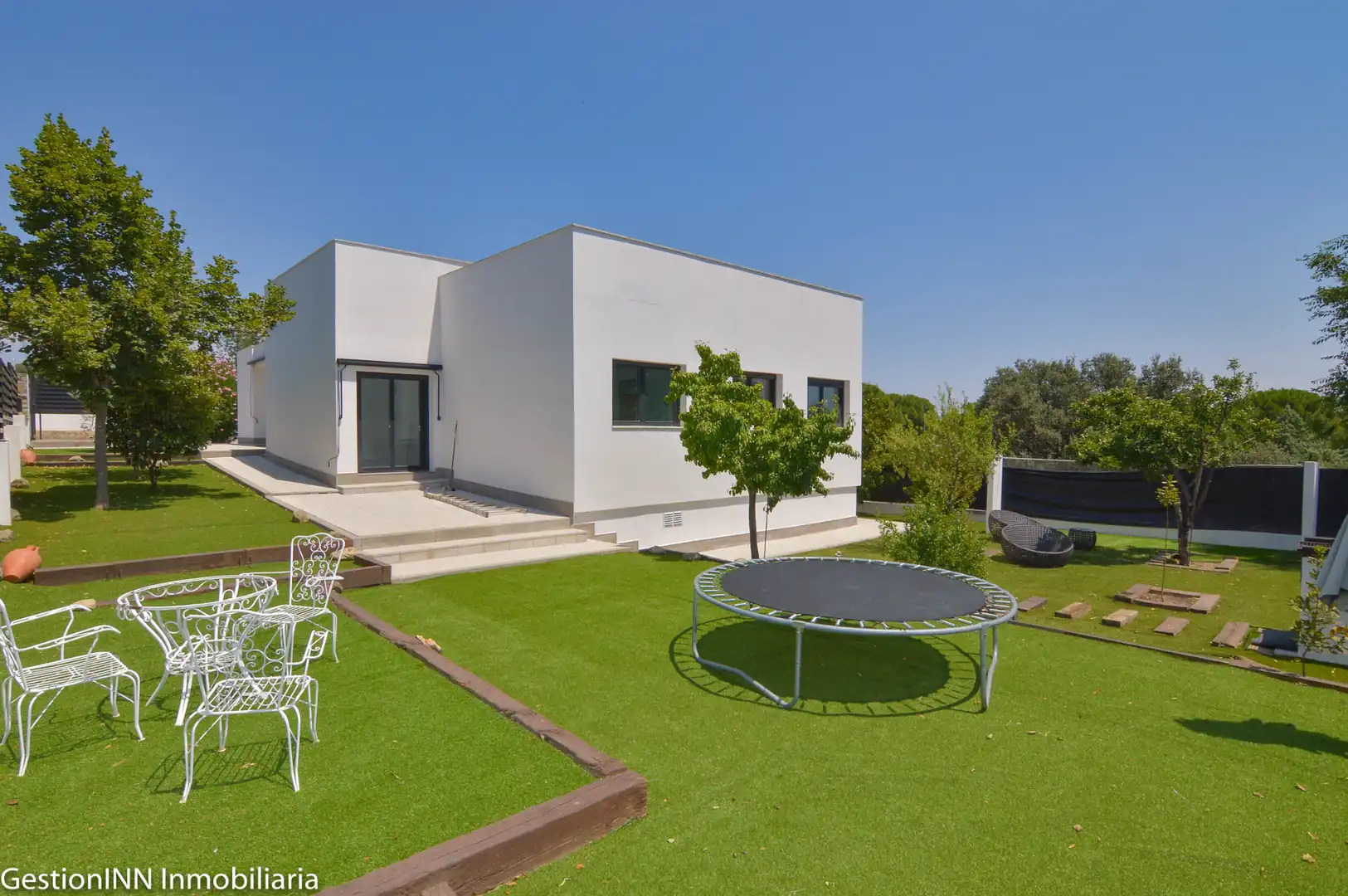 Xalet amb jardí en venda a Calle Herrerillo, imagen 2