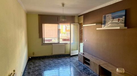 Foto 4 de Piso en venta en Font Pudenta, Montcada i Reixac