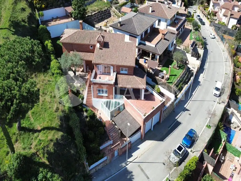 Vista exterior de Casa o chalet en venta en Argentona con Aire acondicionado, Calefacción y Jardín privado
