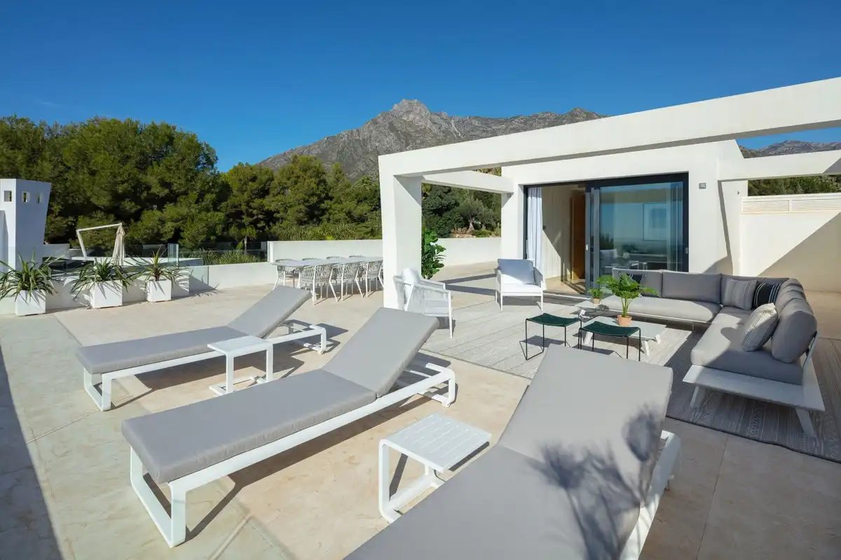Terrace of Duplexes for sale in Marbella  with Air Conditioner and Community pool