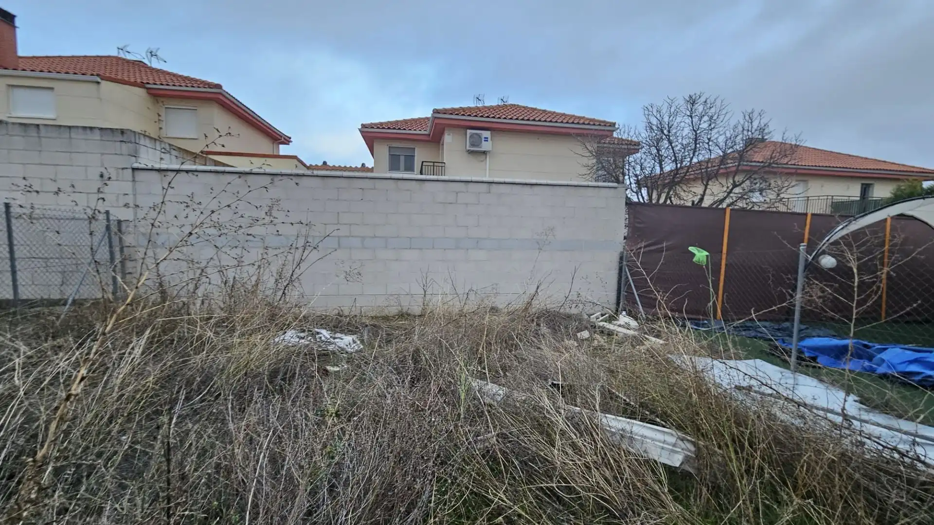 Casa adosada en venda a Isabel La Catolica, 8, Villaverde de Medina