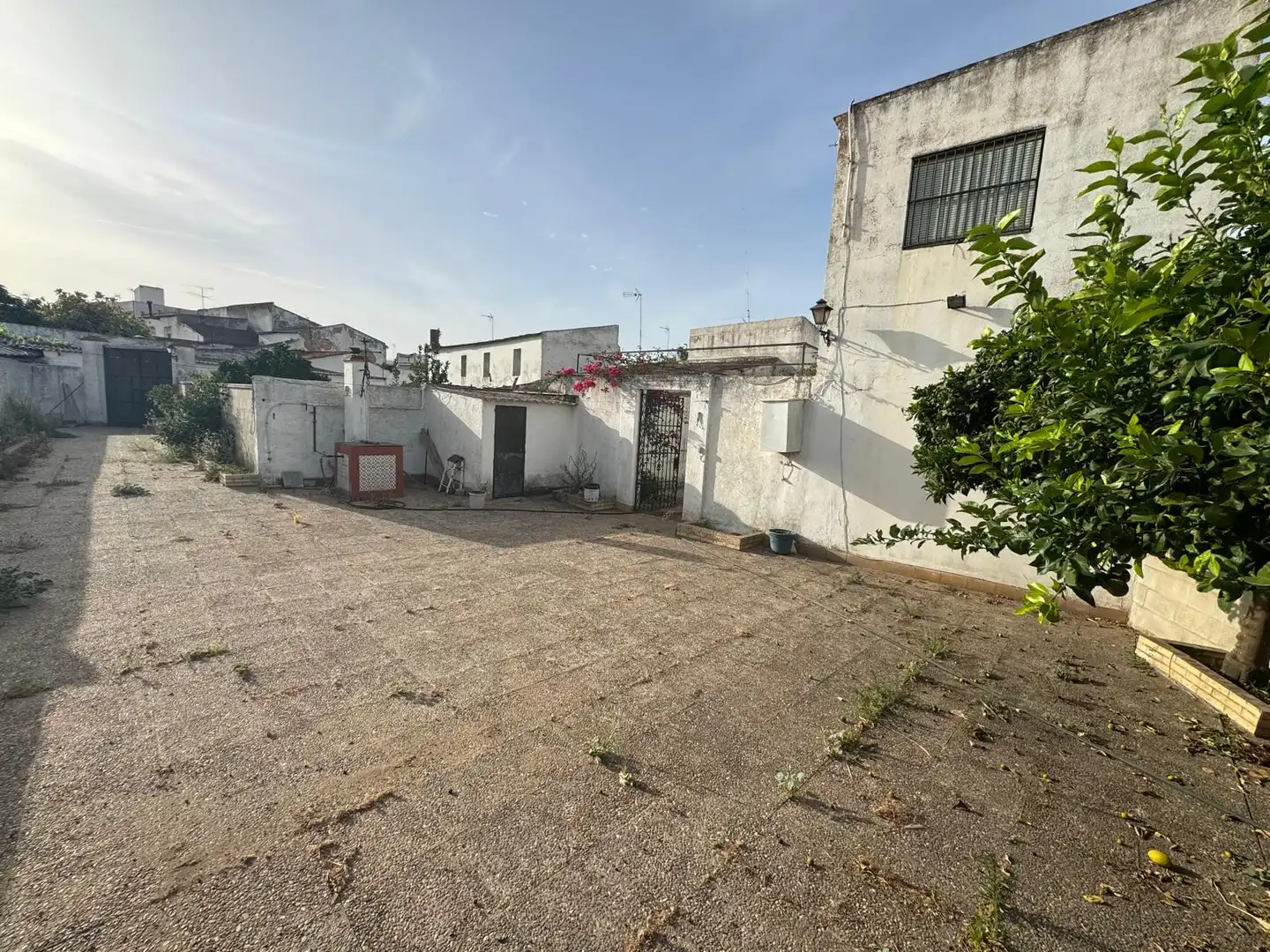 Vista exterior de Casa o chalet en venta en Espartinas con Aire acondicionado, Terraza y Amueblado