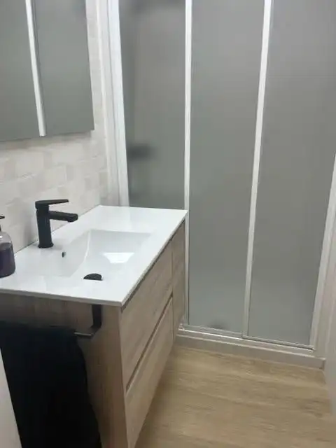 Bathroom of Flat for rent in Elche / Elx  with Air Conditioner and Balcony
