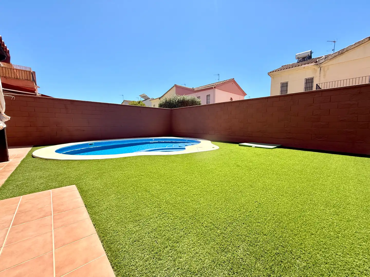 Piscina de Casa adosada en venda en Espartinas amb Jardí privat, Terrassa i Piscina