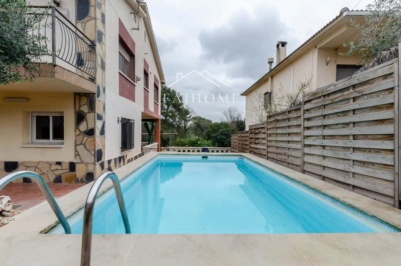 Piscina de Casa o chalet en venta en Lliçà d'Amunt con Aire acondicionado, Calefacción y Parquet