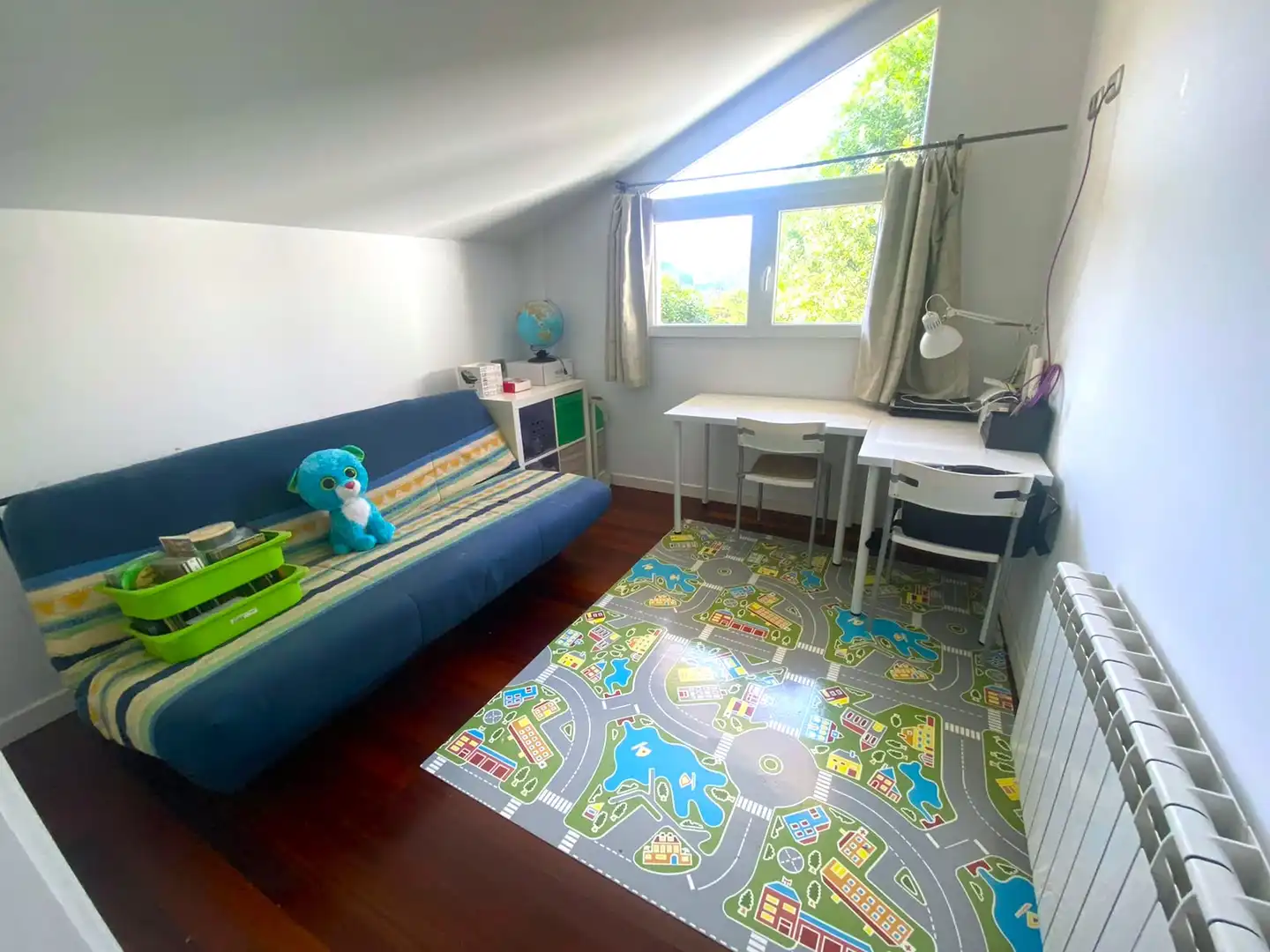 Bedroom of Houses for sale in Castro-Urdiales  with Heating, Private garden and Parquet flooring