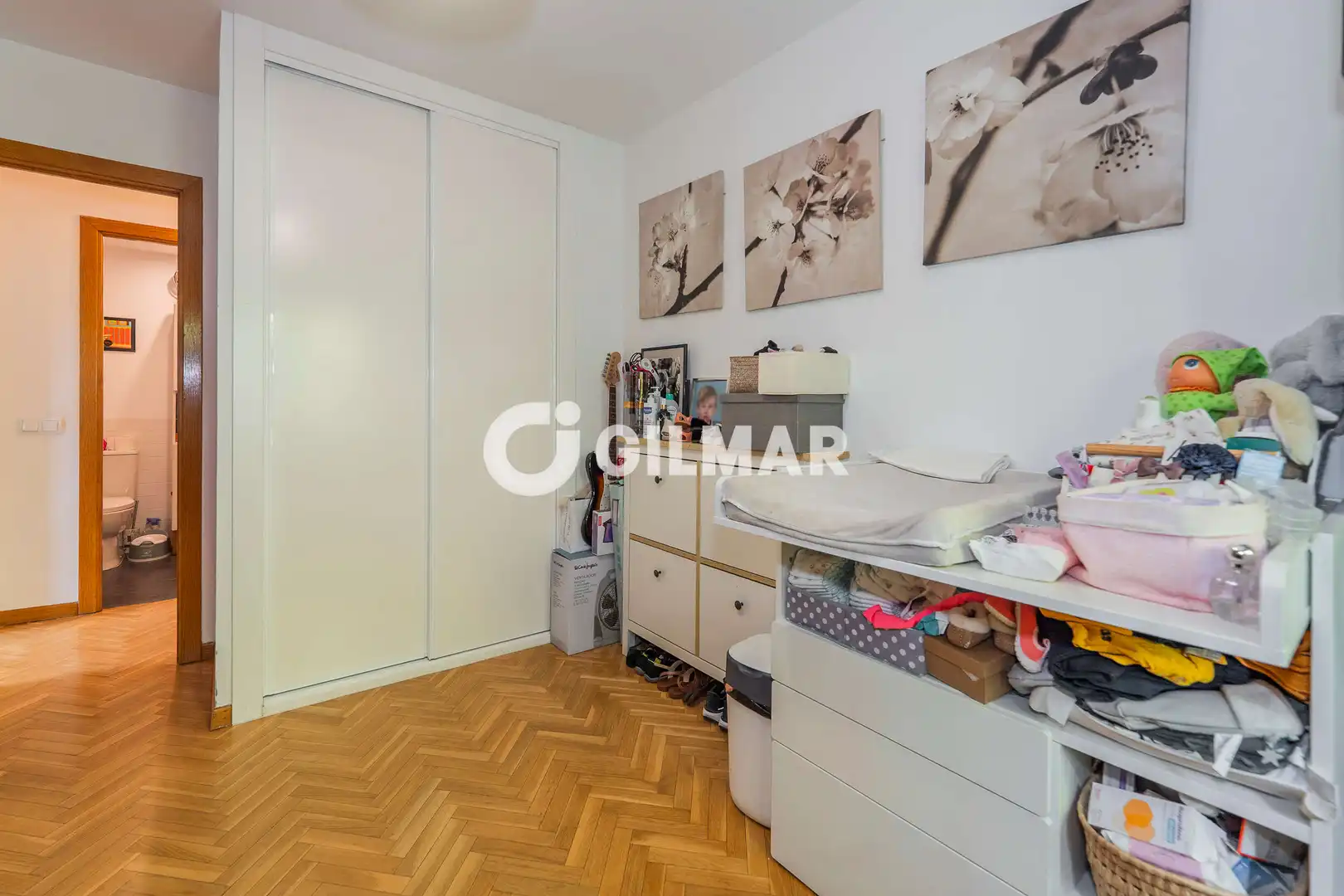 Bedroom of Flat for sale in Pozuelo de Alarcón  with Heating, Private garden and Swimming Pool