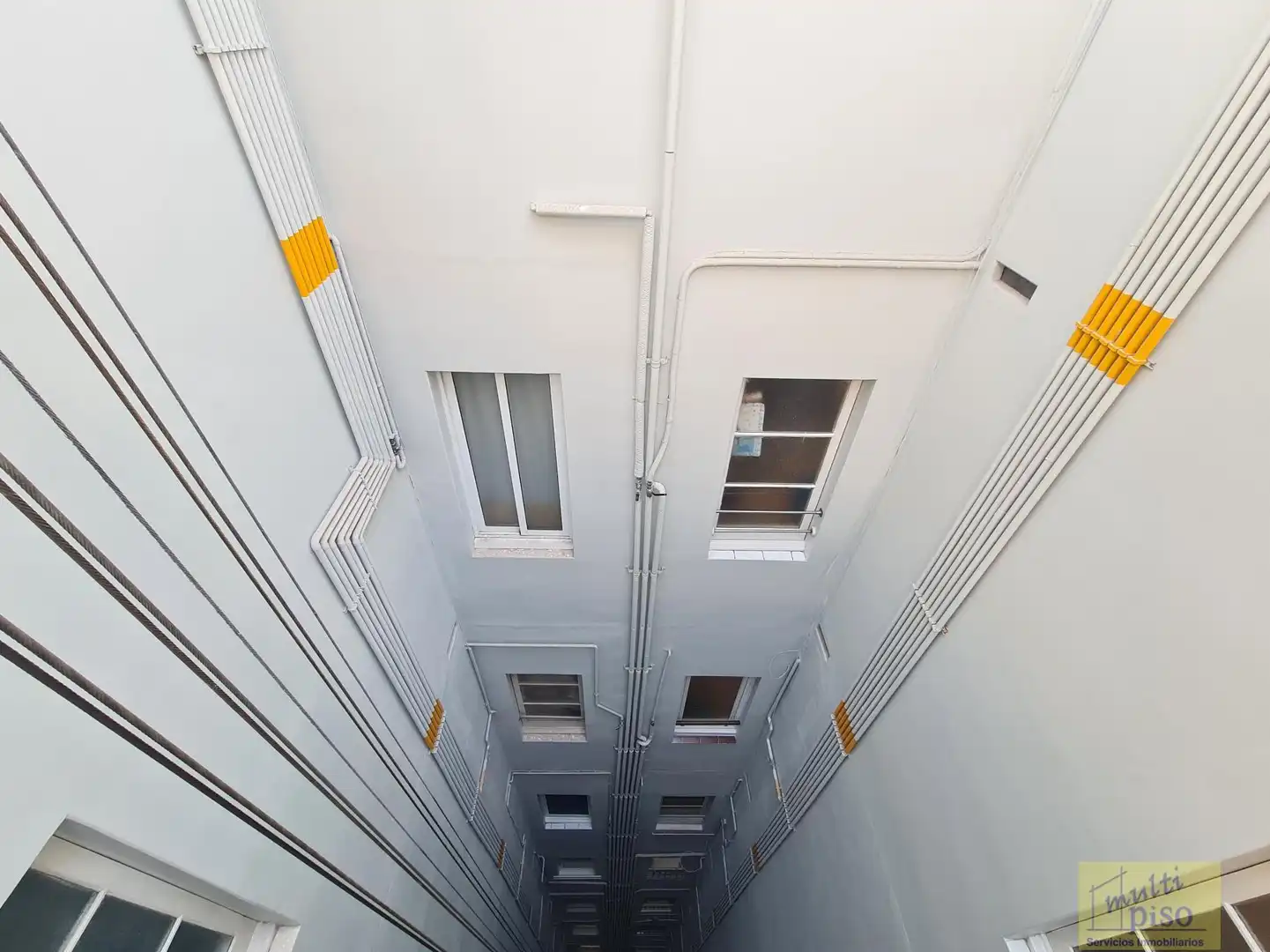 Außenansicht von Wohnung zum Verkauf in Barcelona mit Klimaanlage, Parkett und Terrasse