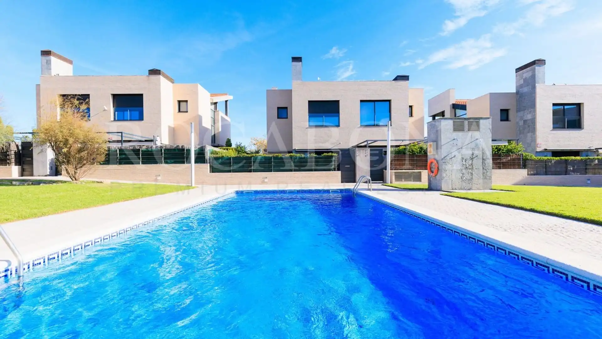 Piscina de Casa adosada en venta en Cambrils con Aire acondicionado, Calefacción y Jardín privado