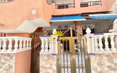 Vista exterior de Planta baixa en venda en Torrevieja amb Aire condicionat, Calefacció i Terrassa