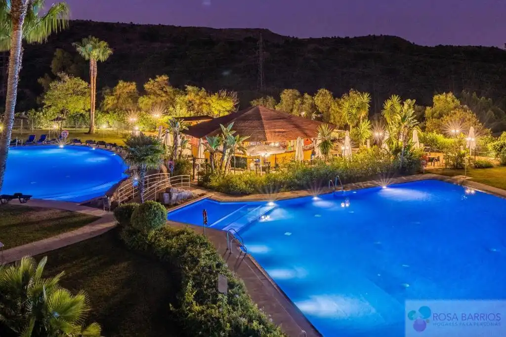 Piscina de Apartamento en venta en Benahavís con Aire acondicionado, Terraza y Amueblado