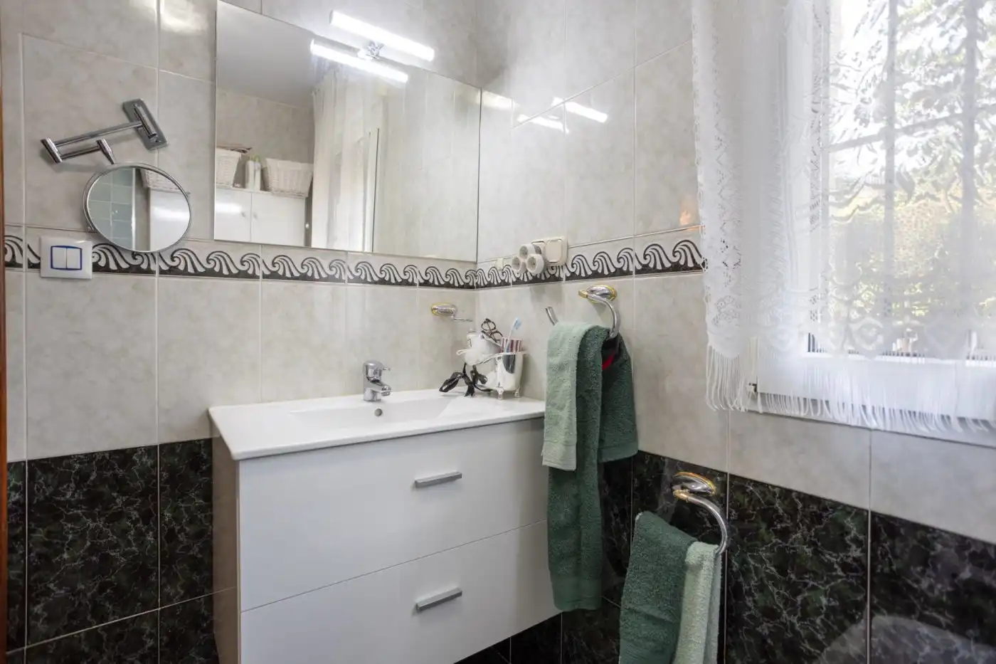 Baño de Casa o chalet en venta en Dúdar con Aire acondicionado, Calefacción y Jardín privado