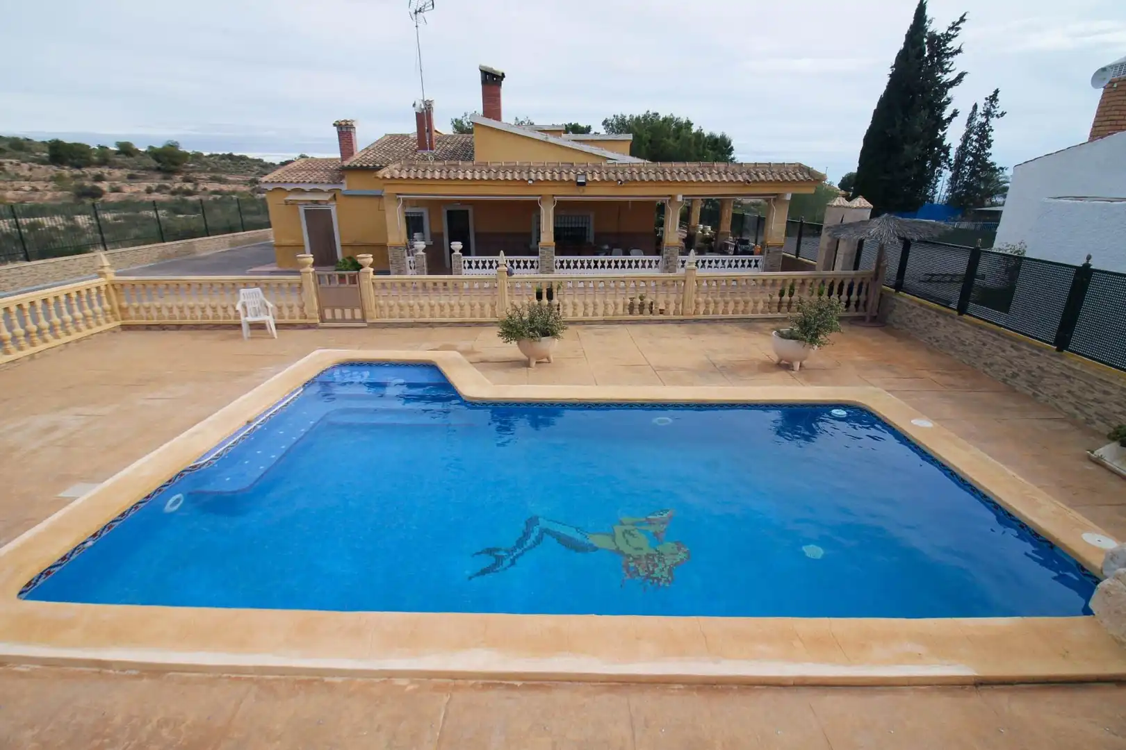 Casa amb piscina en venda a Crevillent, imagen 3