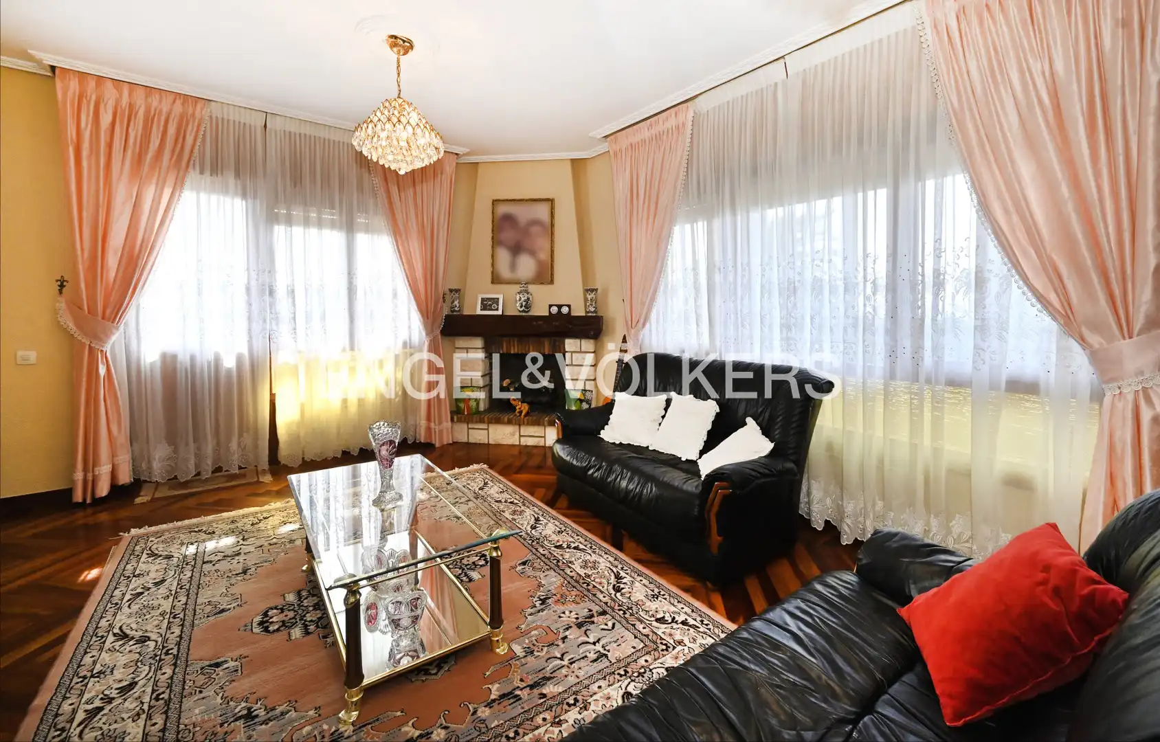 Living room of Houses for sale in Camargo  with Heating, Private garden and Terrace