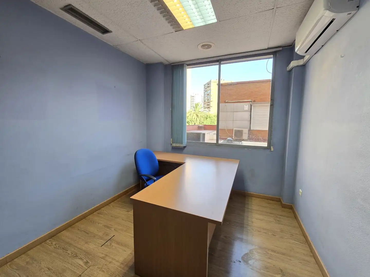 Büro zur Miete in Málaga mit Klimaanlage und Heizung