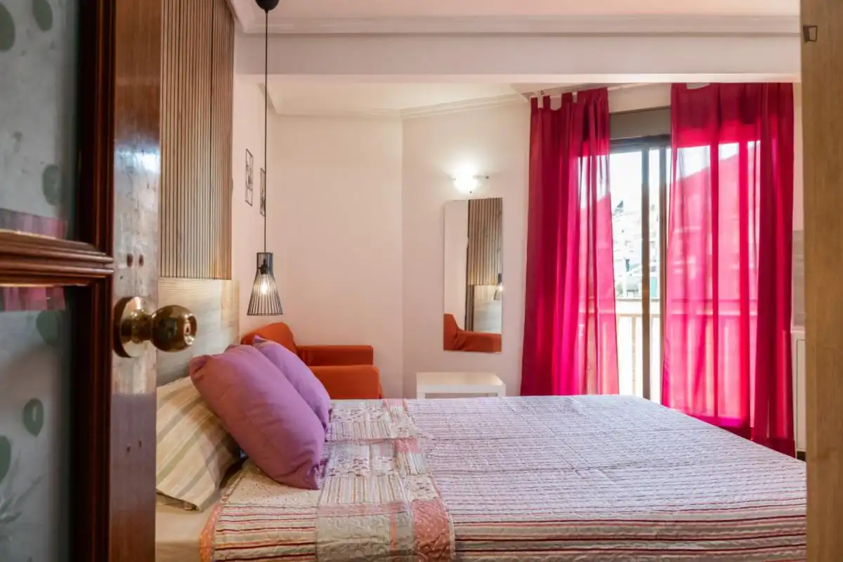 Bedroom of Apartments for share in Madrid  with Air Conditioner, Furnished and Oven