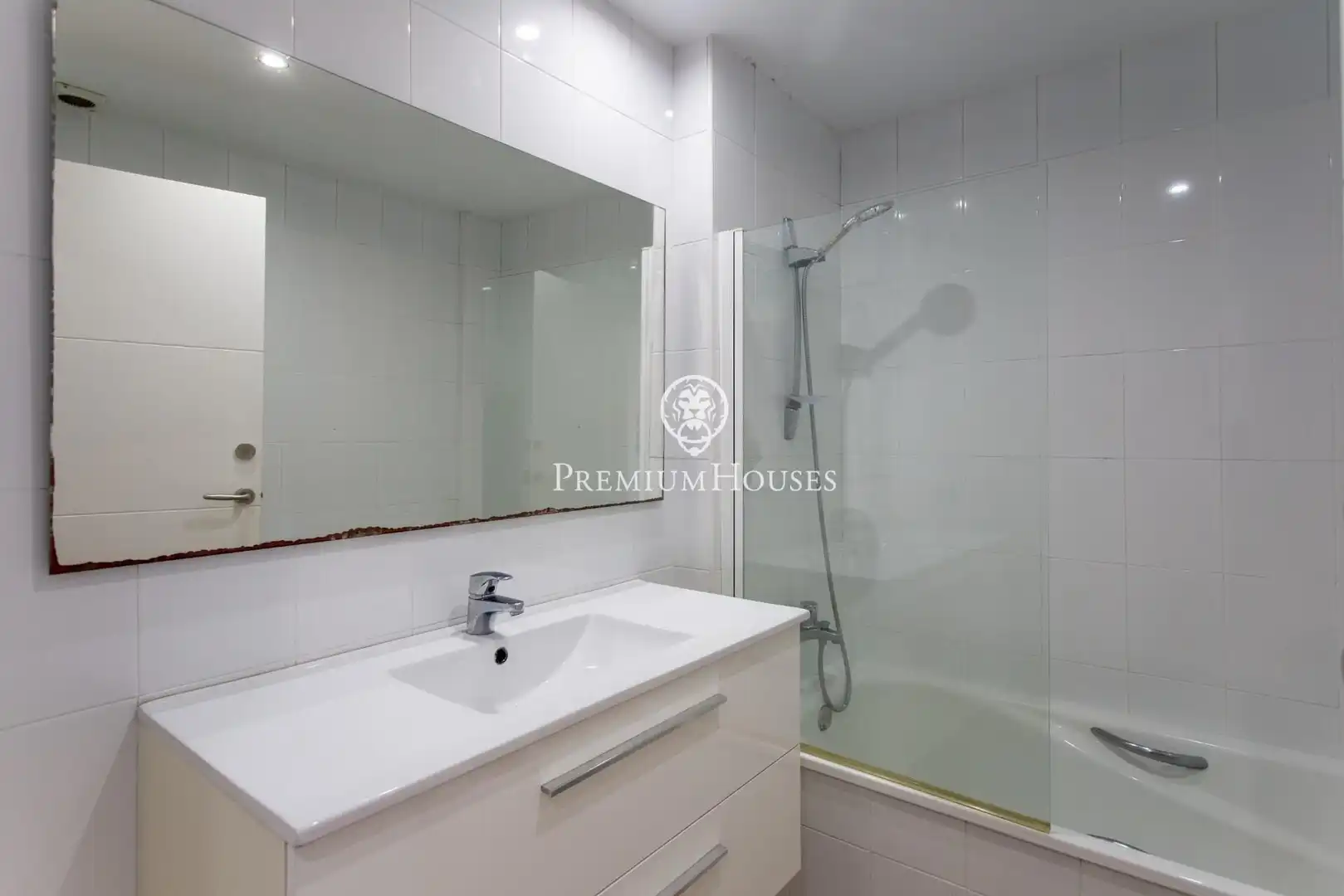 Badezimmer von Maisonette zum Verkauf in Alella mit Heizung, Balkon und Alarm