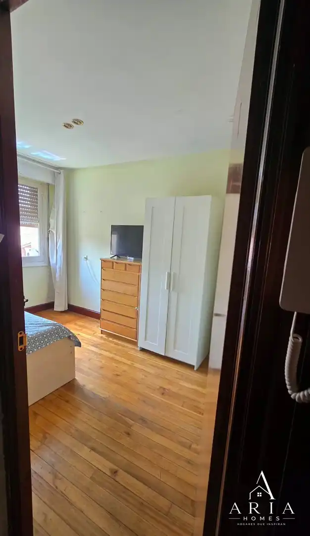 Bedroom of Flat for sale in Bilbao 
