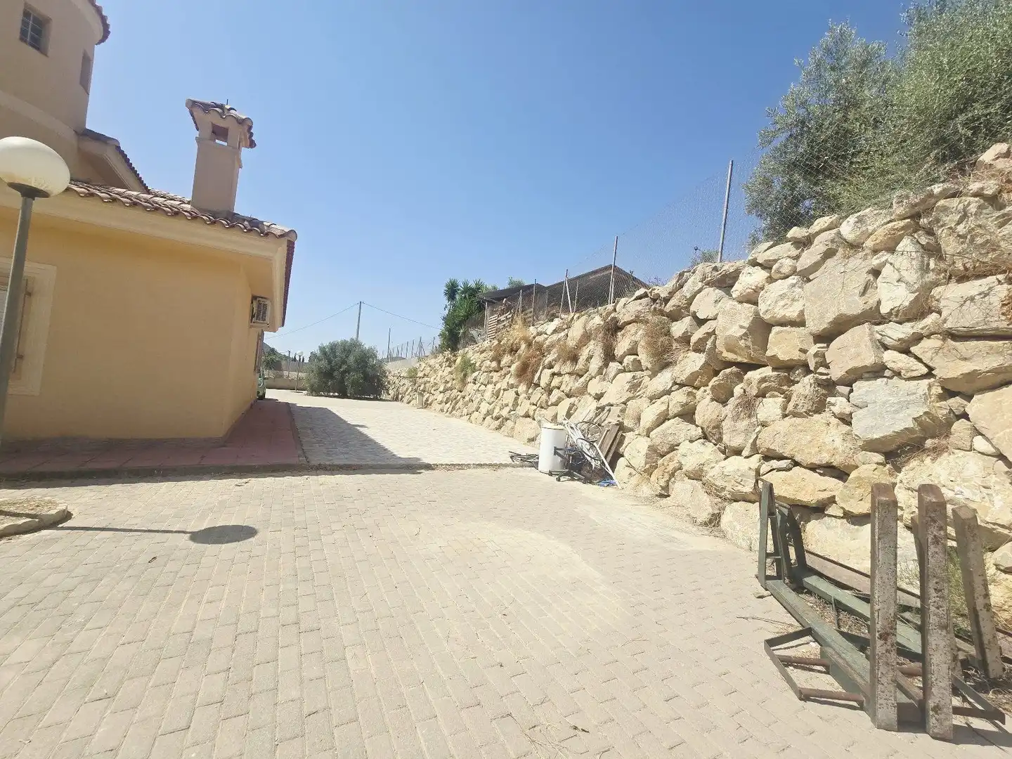 Parkplatz von Haus oder Chalet zum Verkauf in Sorbas mit Klimaanlage, Privatgarten und Terrasse