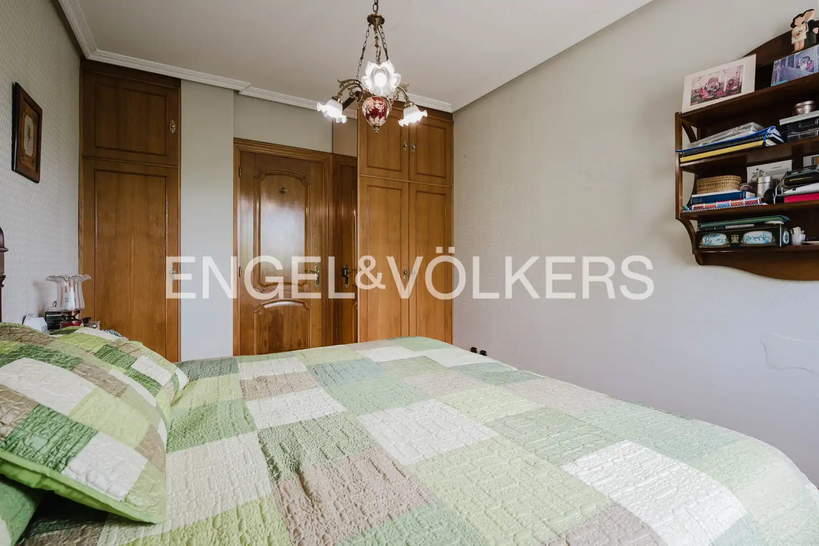 Bedroom of Houses for sale in Donostia - San Sebastián   with Air Conditioner, Heating and Private garden