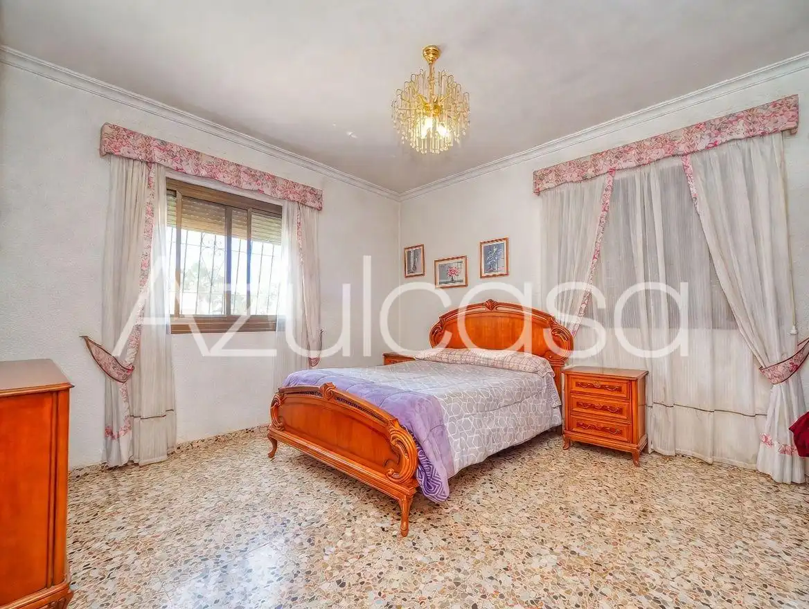 Dormitori de Casa o xalet en venda en Busot amb Aire condicionat, Traster i Piscina