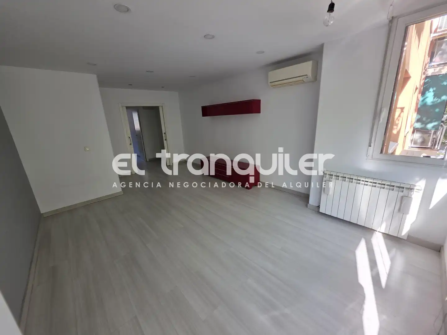 Flat for rent in Madrid  with Air Conditioner, Furnished and Washing machine