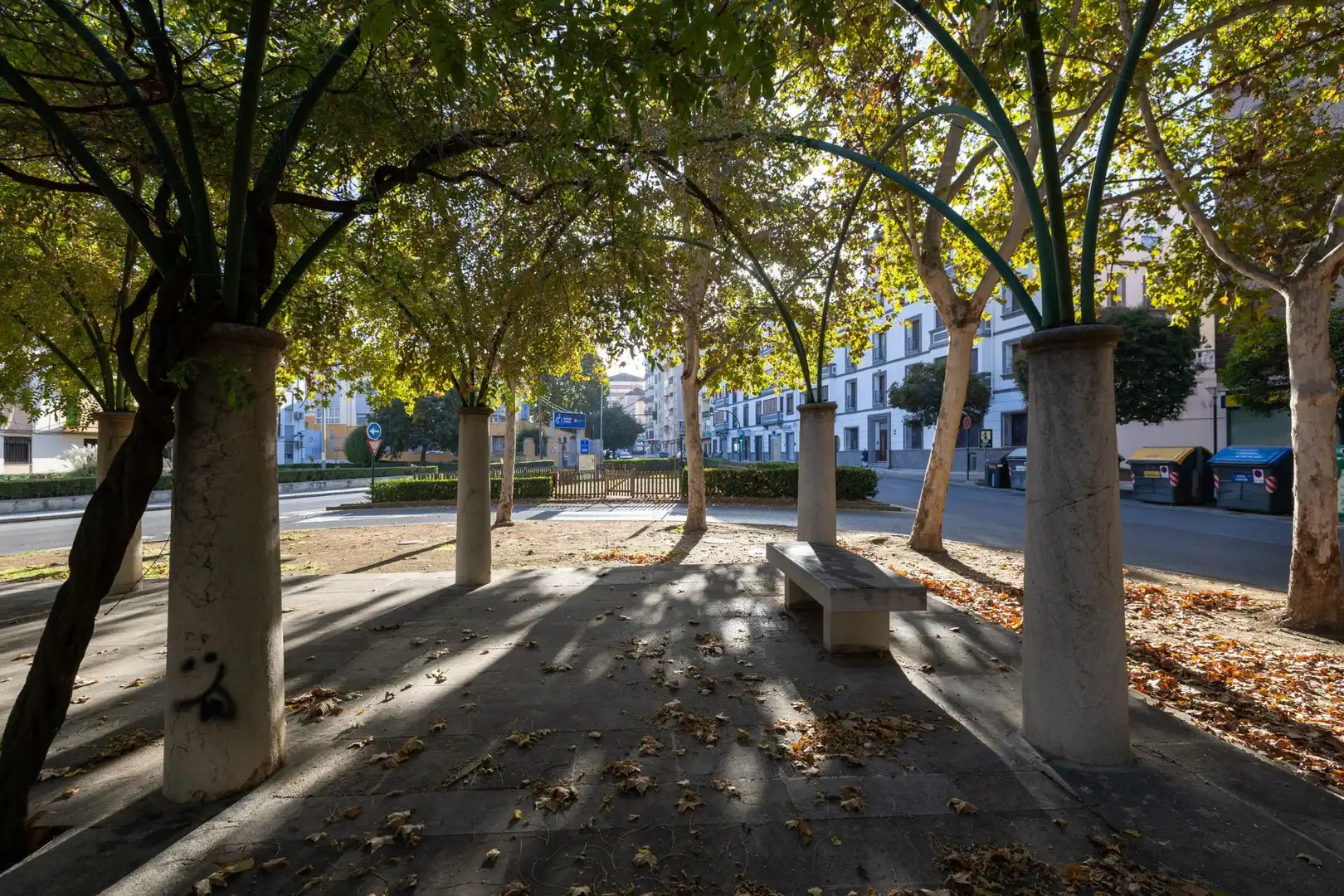 Exterior view of Flat for sale in Granada  with Air Conditioner and Heating