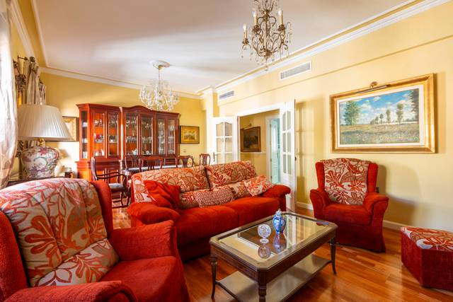 Piso en Venta en Triana Casco Antiguo