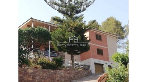 Cervelló  Torre independiente en venta  Infórmese condiciones