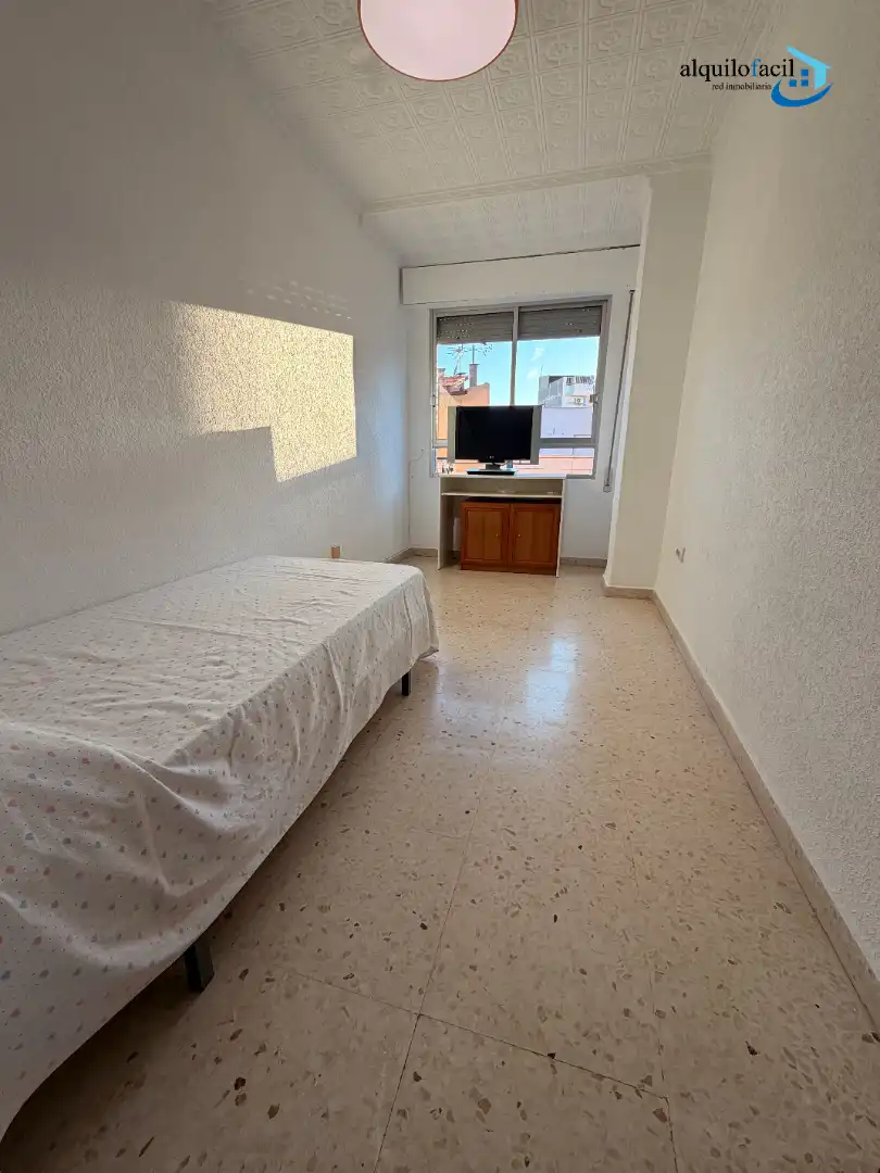 Appartamento con terrazza in affitto a Calle Covadonga 15, imagen 3