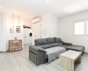 Sala d'estar de Casa o xalet en venda en Motril amb Aire condicionat i Terrassa