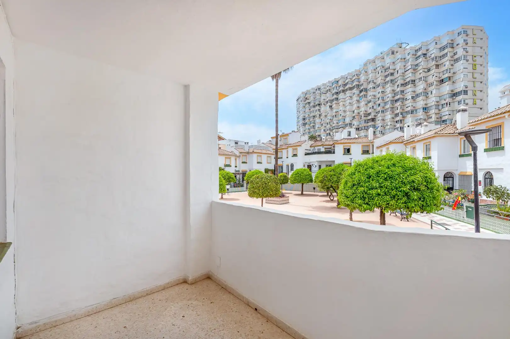 Casa adosada en venda a COLINA LA, 12, La Colina