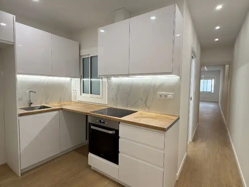 Flat for sale in Carrer de Santa Creu 11