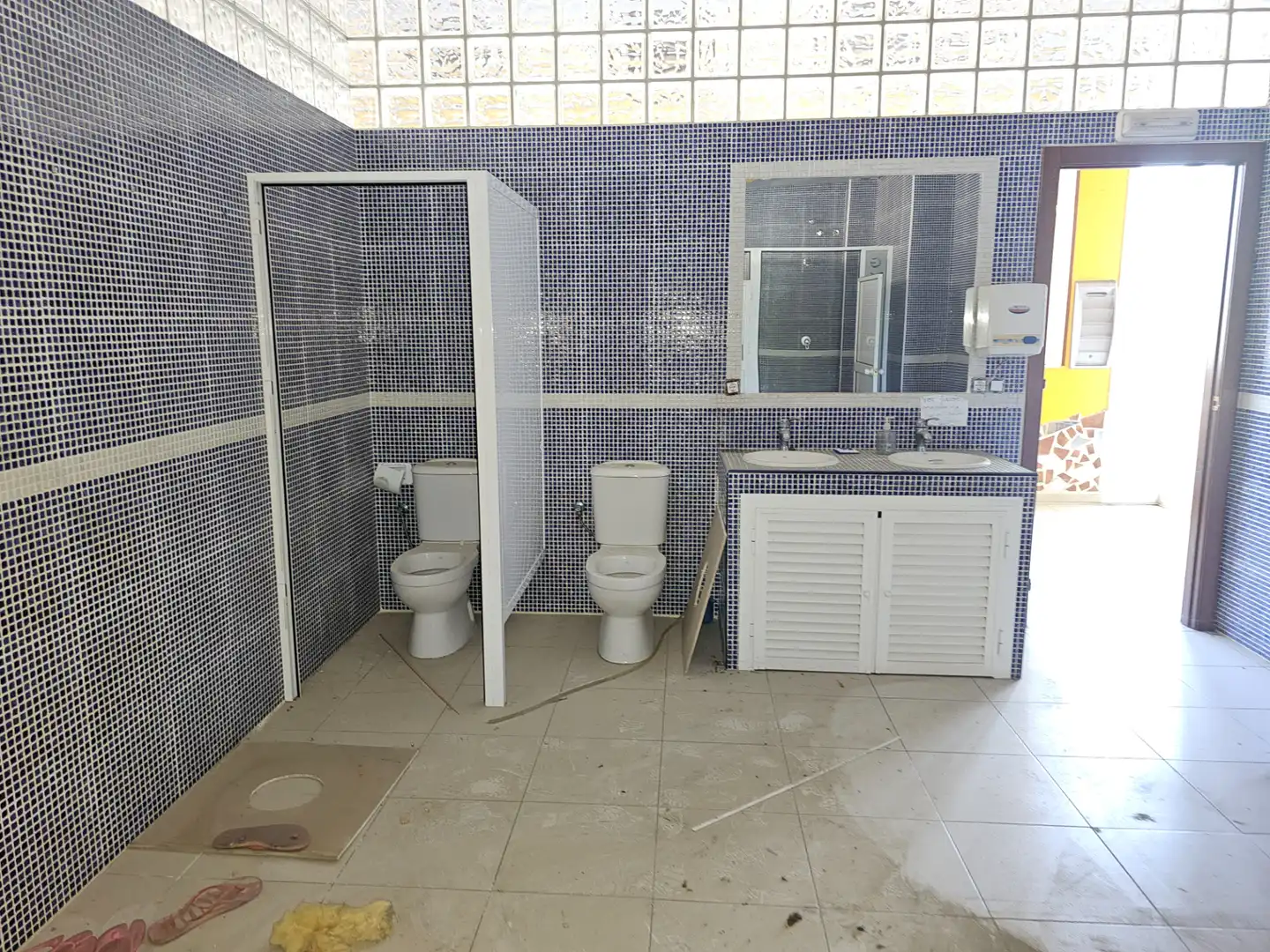 Local de alquiler en Calle Andrés Molina Moles, 26, La Algaba