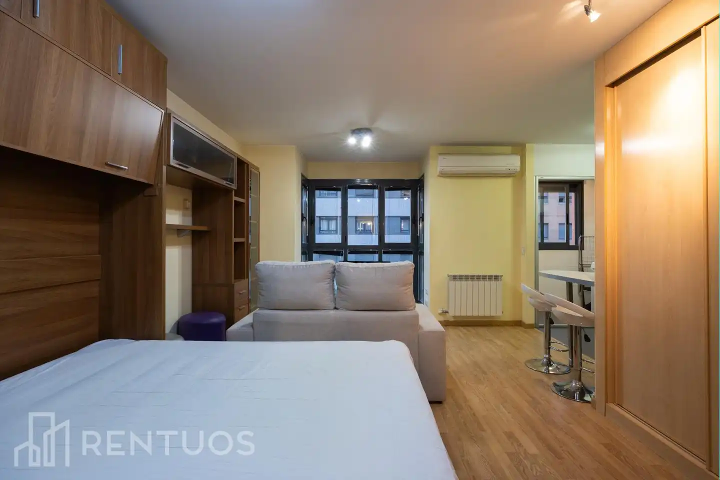 Bedroom of Study for rent in Madrid  with Air Conditioner, Heating and Storage room