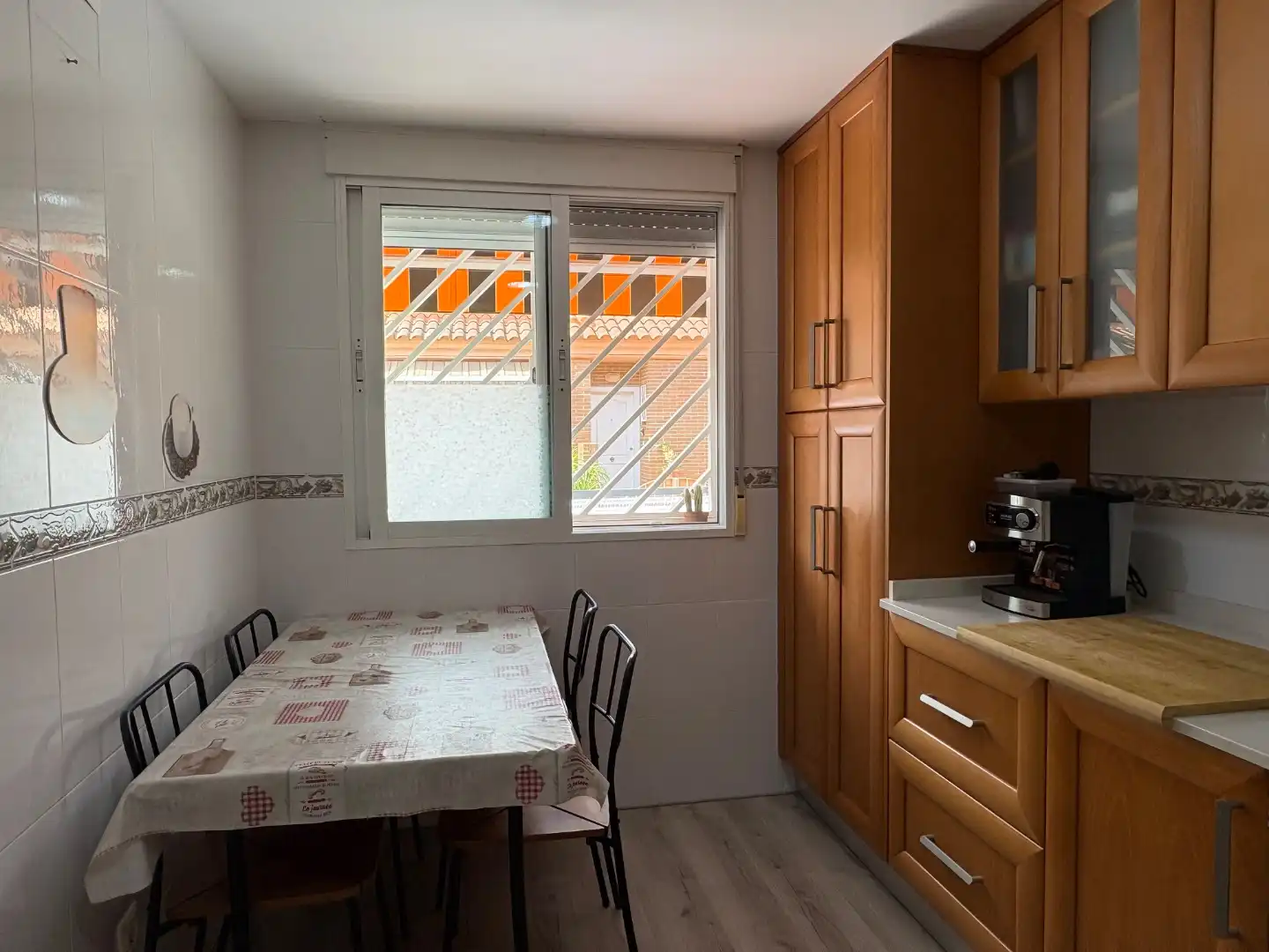 Houses for sale in Calle L'isle D'abeau, 8, San Vicente del Raspeig / Sant Vicent del Raspeig