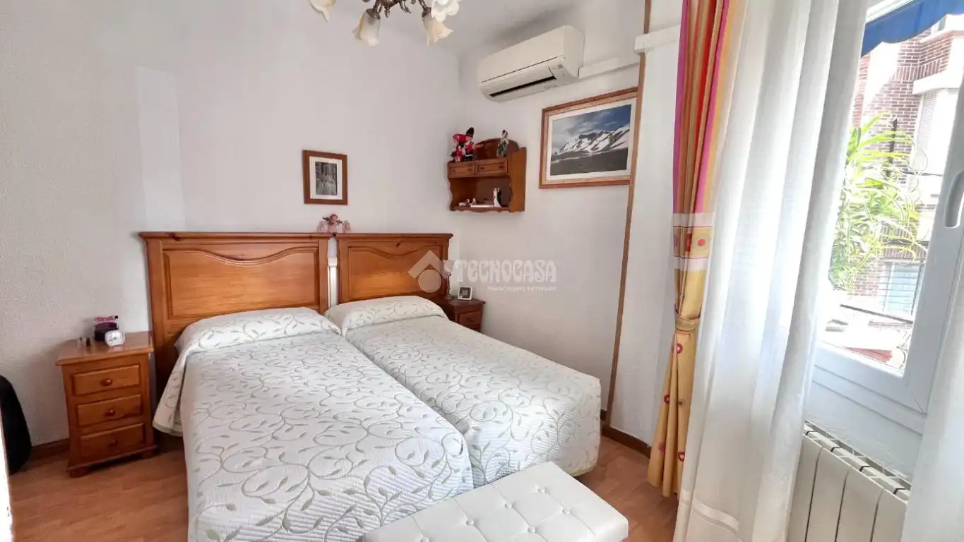 Bedroom of Flat for sale in Madrid  with Heating and Terrace