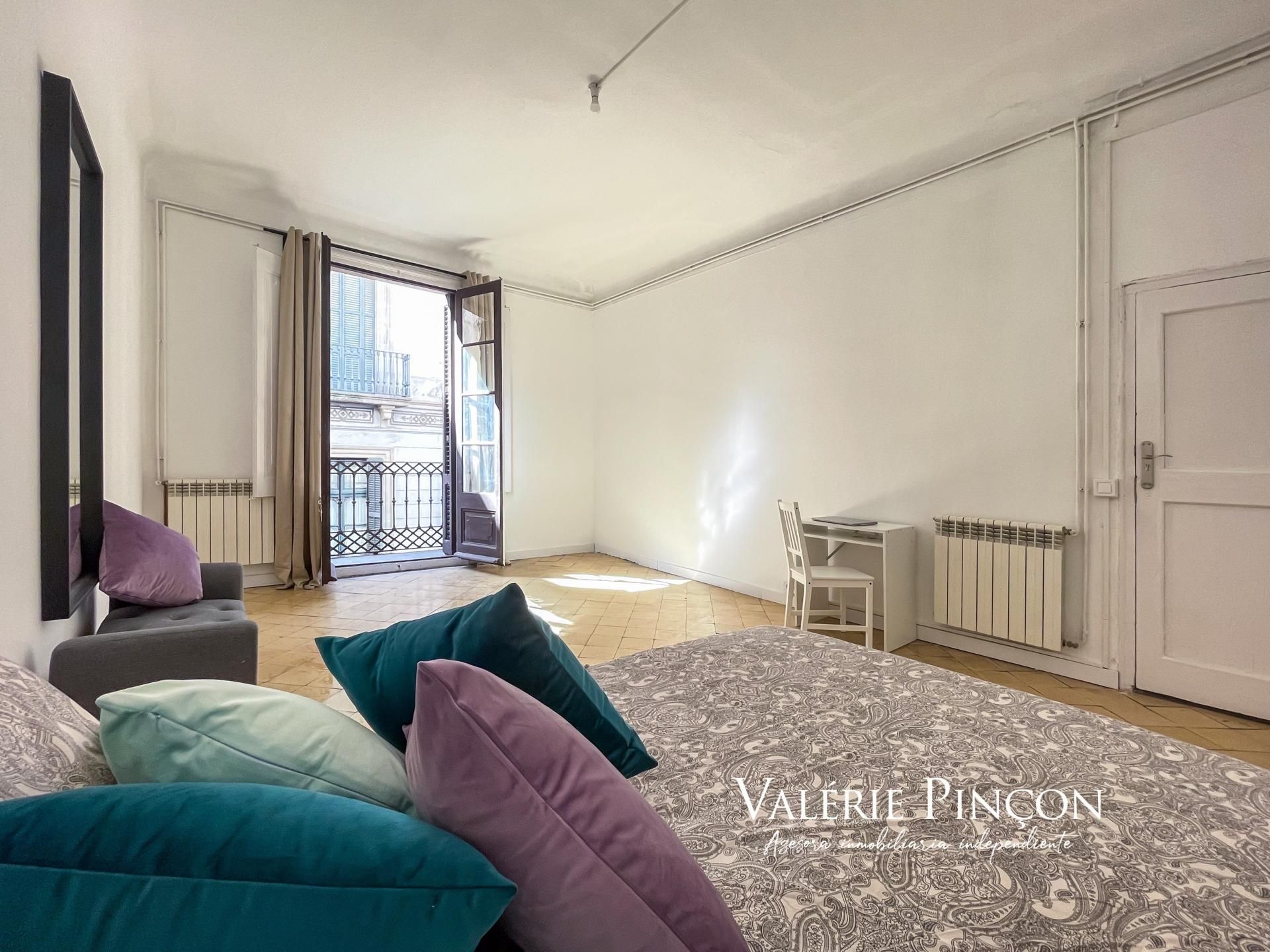 Bedroom of Flat for sale in  Barcelona Capital  with Heating and Balcony