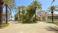 Vista exterior de Casa o xalet en venda en Mijas amb Aire condicionat, Calefacció i Jardí privat