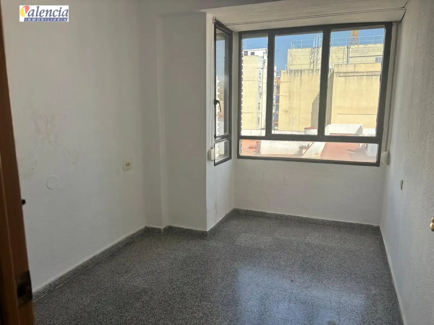 Bedroom of Flat for sale in Paterna