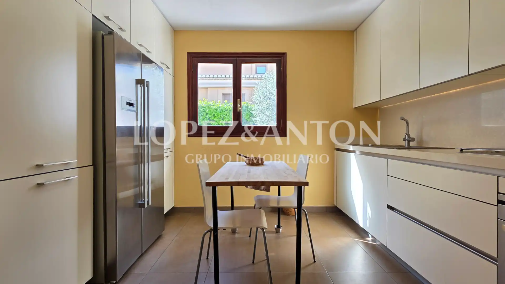 Kitchen of Houses for sale in L'Eliana  with Air Conditioner, Heating and Private garden