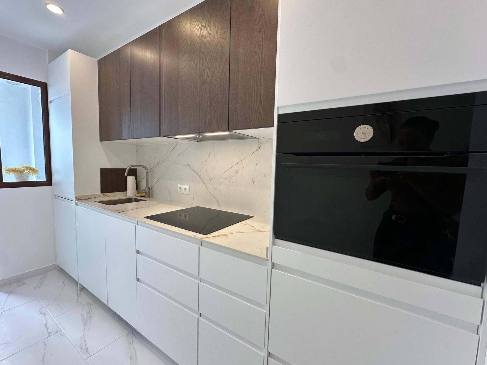 Cuina de Pis en venda en Marbella amb Aire condicionat, Terrassa i Piscina comunitària