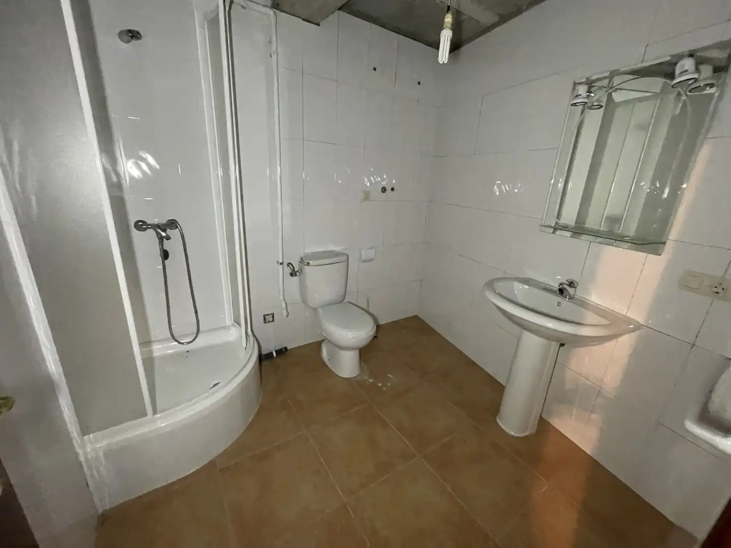 Bathroom of Commercial properties for sale in Moeche