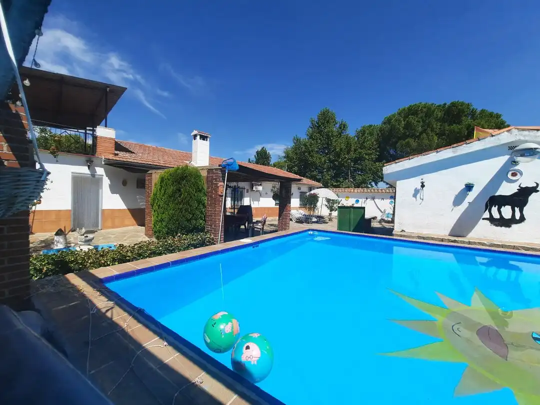 Villa con piscina in vendita a Escalona, imagen 2