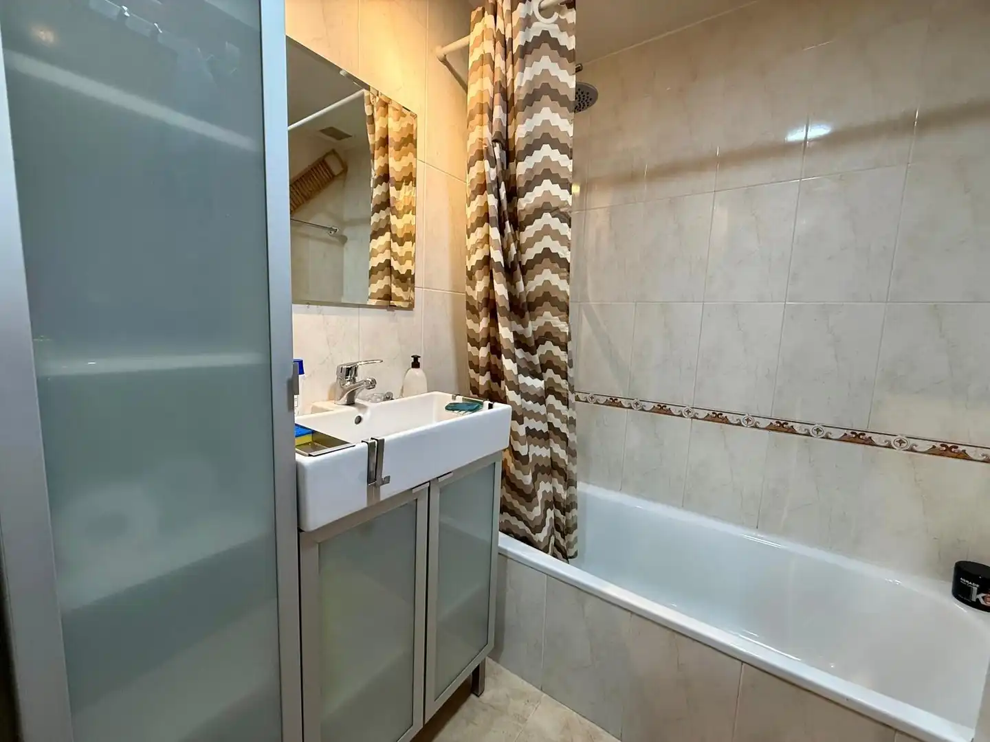 Baño de Piso en venta en Oviedo  con Calefacción, Trastero y Amueblado