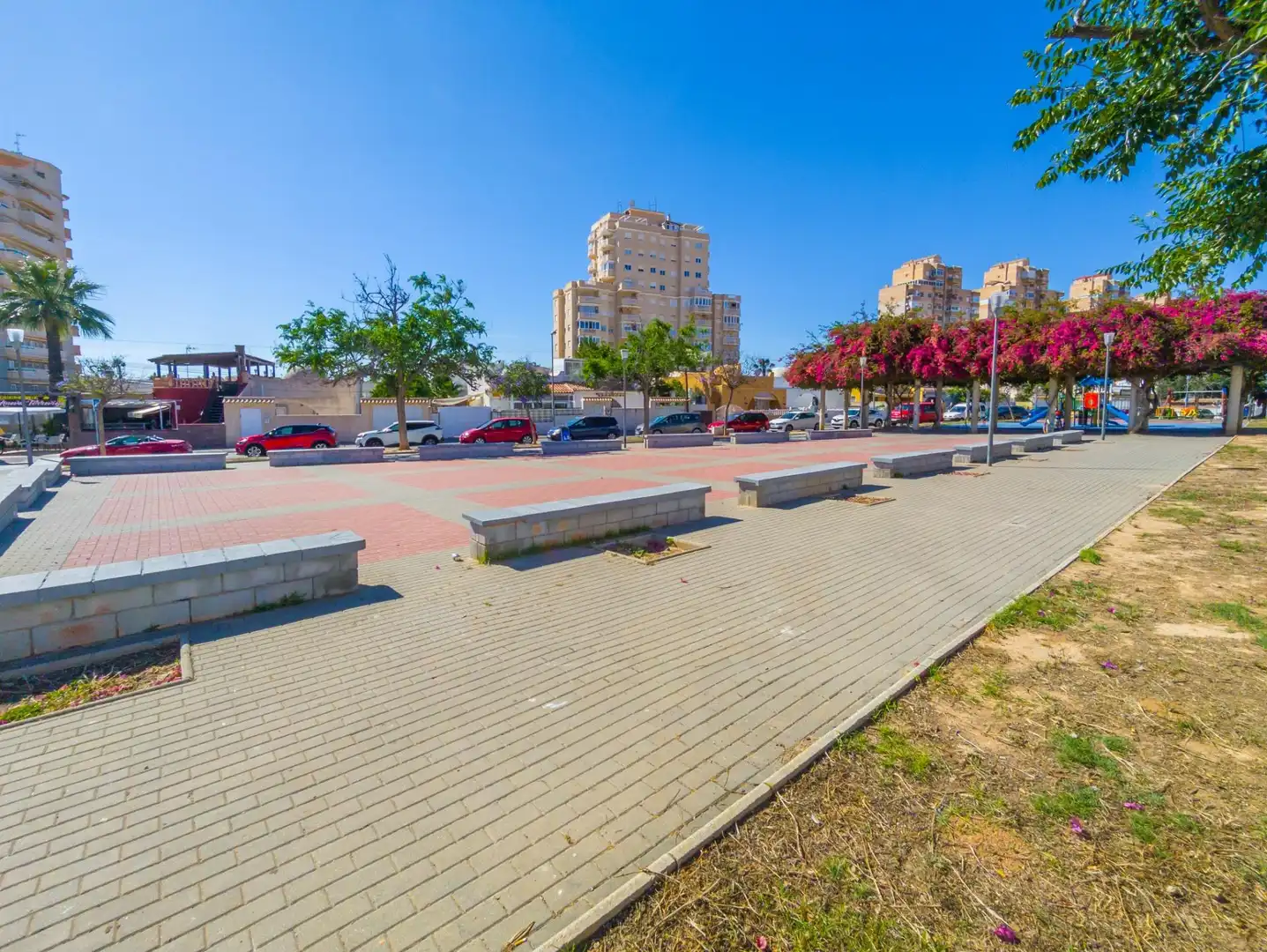 Vista exterior de Casa o chalet en venta en Torrevieja con Aire acondicionado, Jardín privado y Amueblado