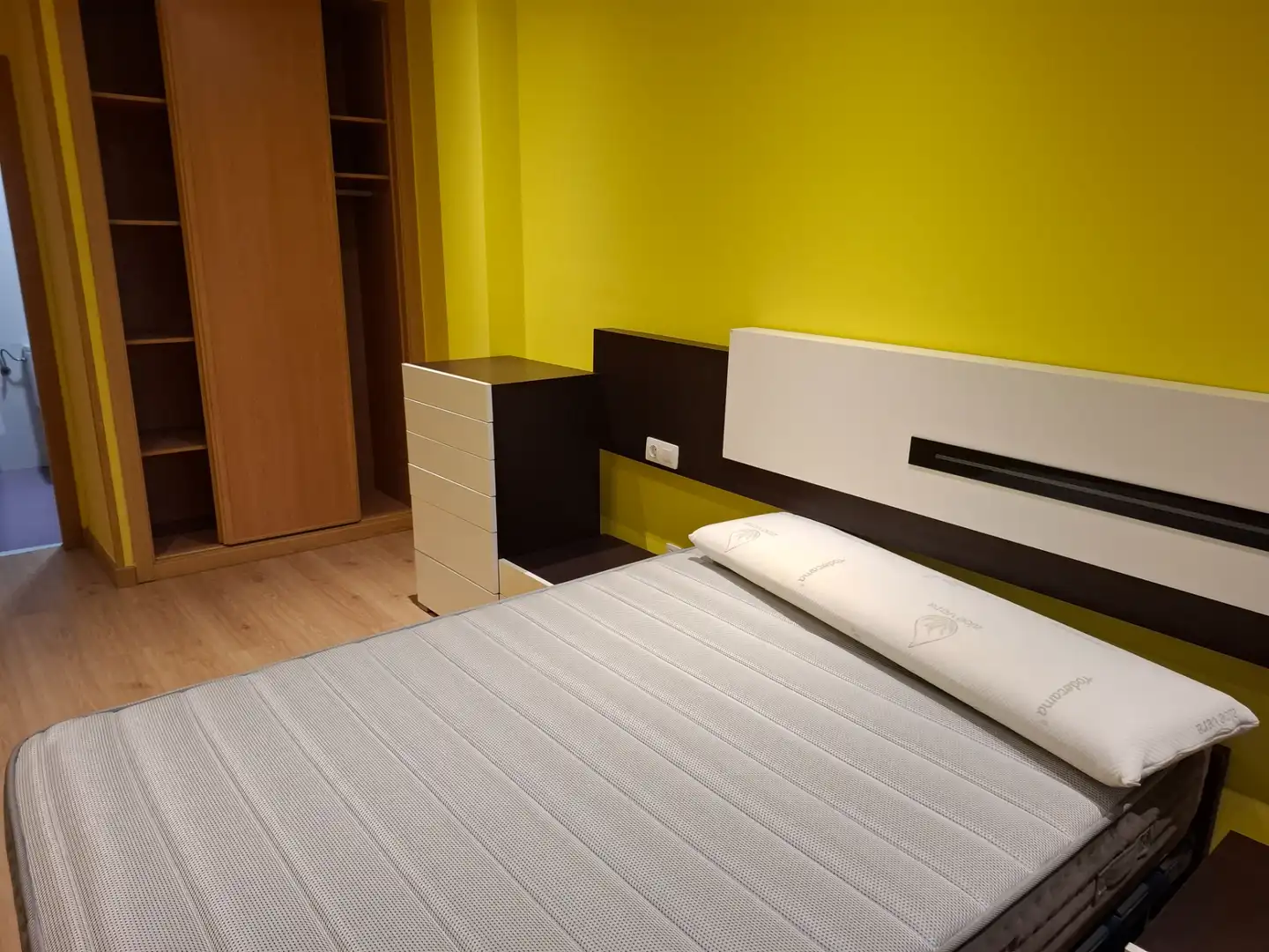 Habitación de Piso en venta en Burela con Calefacción y Amueblado